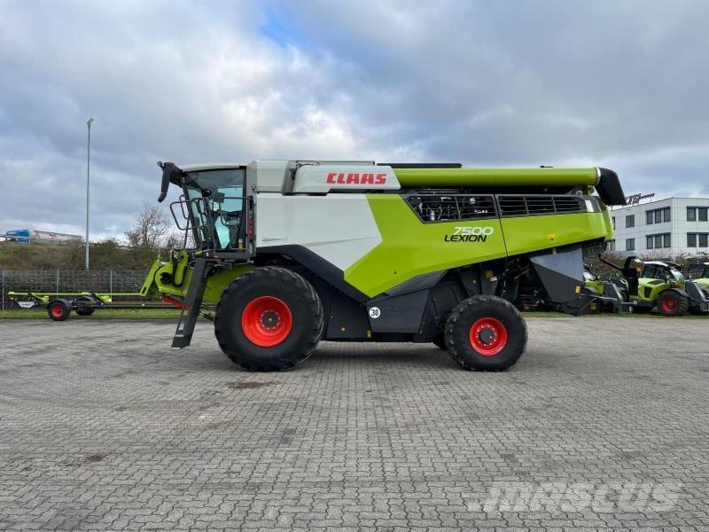 CLAAS LEXION 7500 Θεριζοαλωνιστικές μηχανές