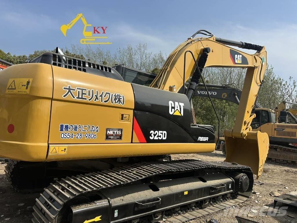 CAT 325 Εκσκαφείς με ερπύστριες