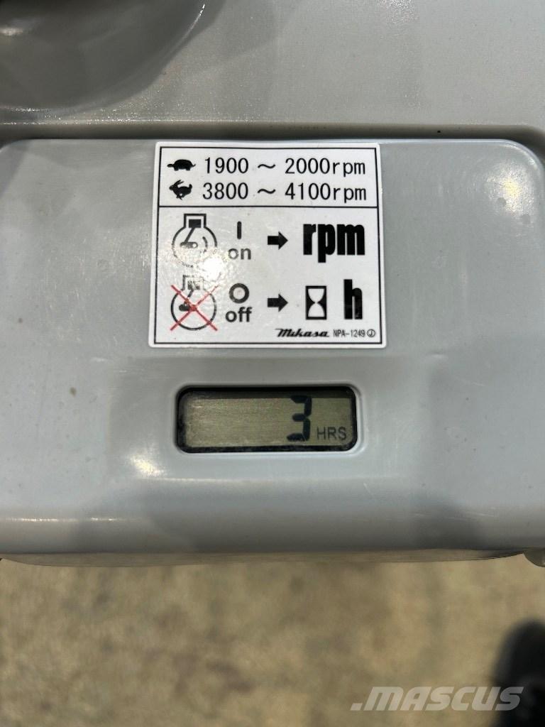 Mikasa MTX 50 Κόπανοι