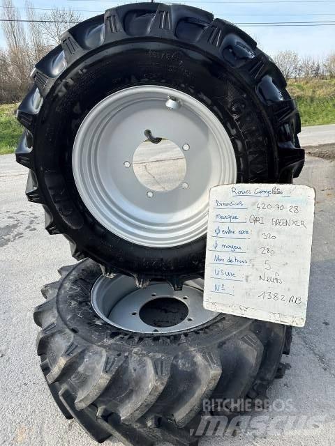  GREENEX 320/70R28 Ελαστικά και ζάντες