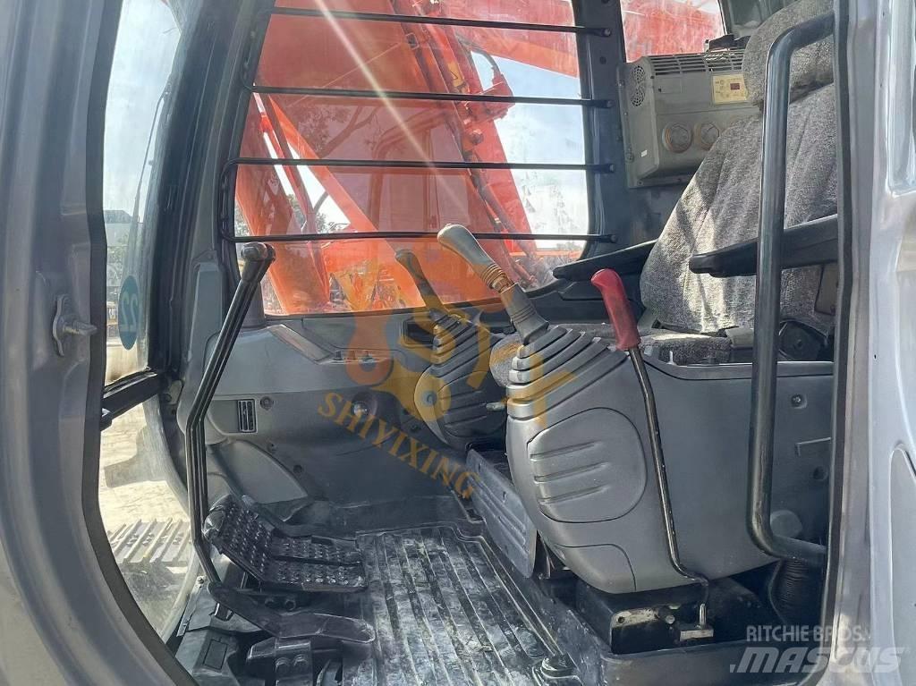 Hitachi EX 120 Εκσκαφείς με ερπύστριες