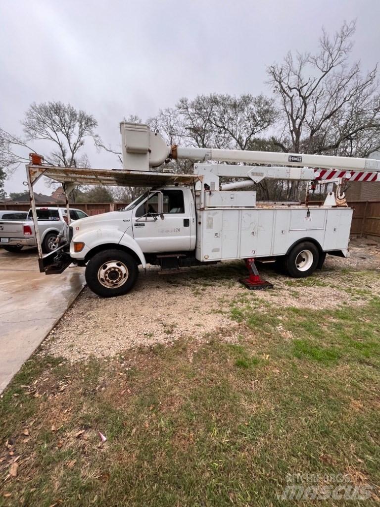 Ford F 750 Εναέριες πλατφόρμες τοποθετημένες σε φορτηγό
