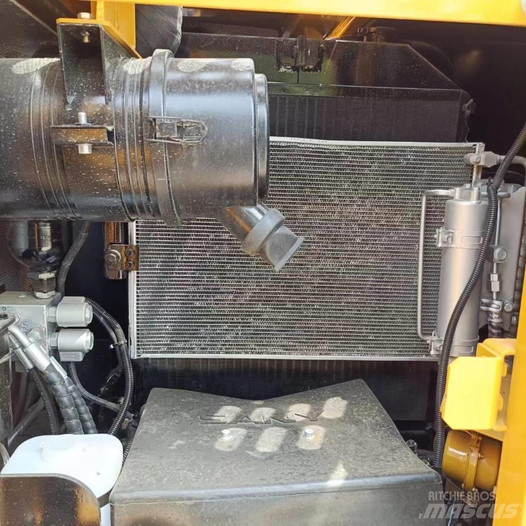 Sany SY 75 Εκσκαφείς με ερπύστριες