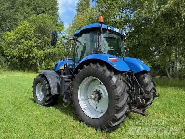 New Holland T 7030 Τρακτέρ