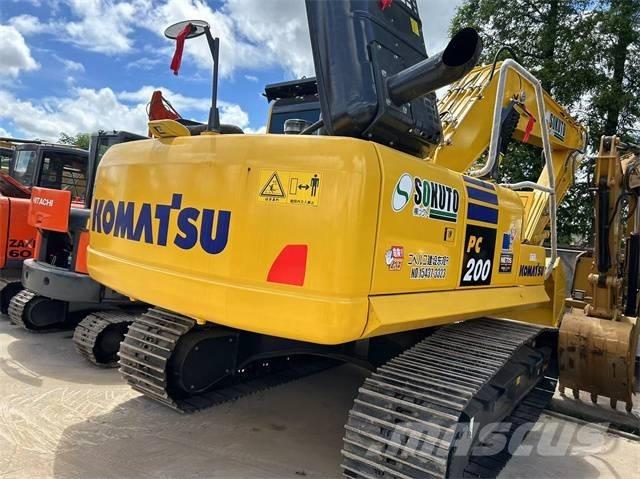 Komatsu PC 200-8 Εκσκαφείς με ερπύστριες