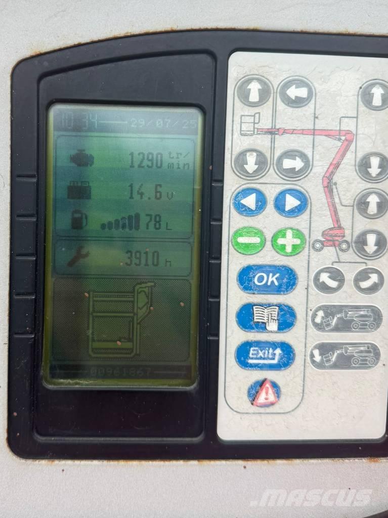 Manitou ATJ 200 Ανυψωτήρες με αρθρωτό βραχίονα