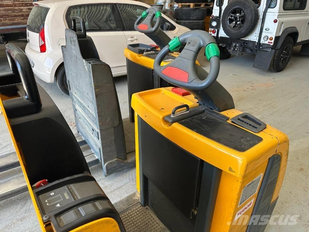 Jungheinrich ECE 225 Χειροκίνητο περονοφόρο ανυψωτικό