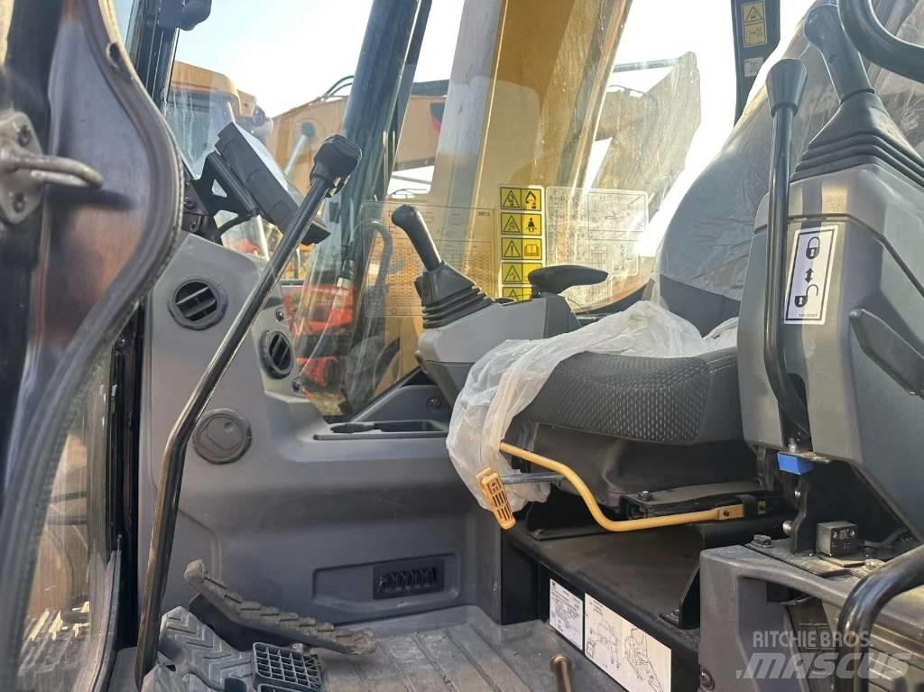 CAT 307.5 Εκσκαφάκι (διαβολάκι) < 7t