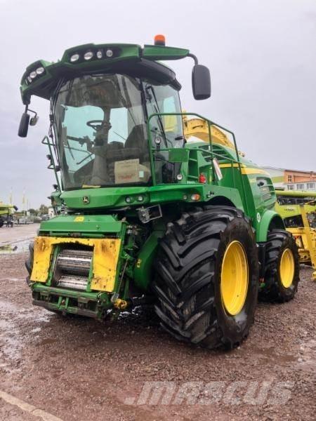 John Deere 8400 Μηχανές χορτονομής