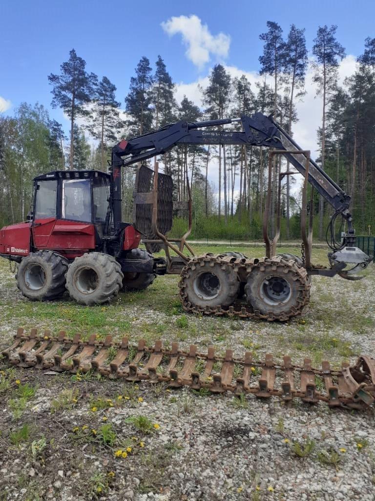 Valmet 820 Μεταφορείς ξυλείας