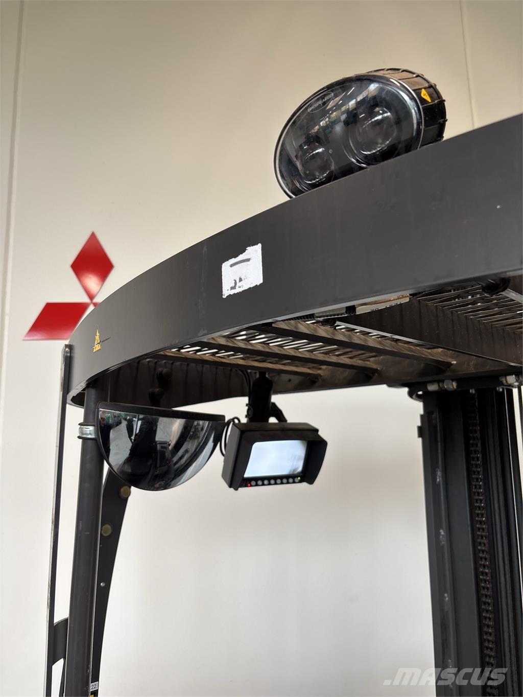 Atlet UMS160 Ανυψωτικά στενών δρόμων