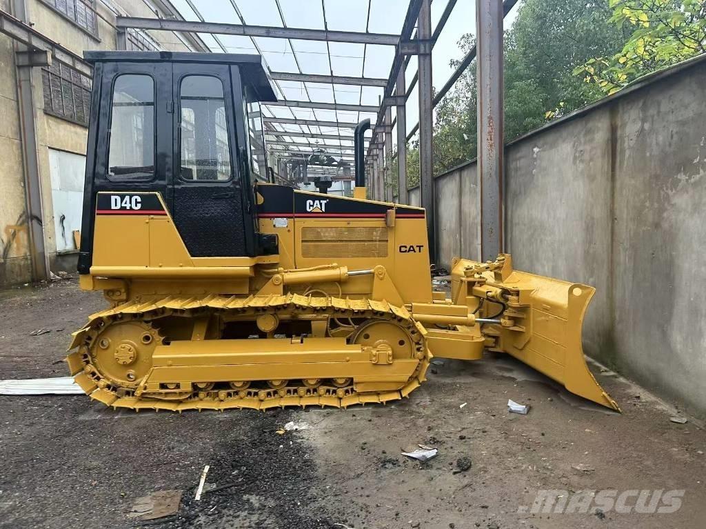 CAT D 4 C Μπουλντόζες με ερπύστριες