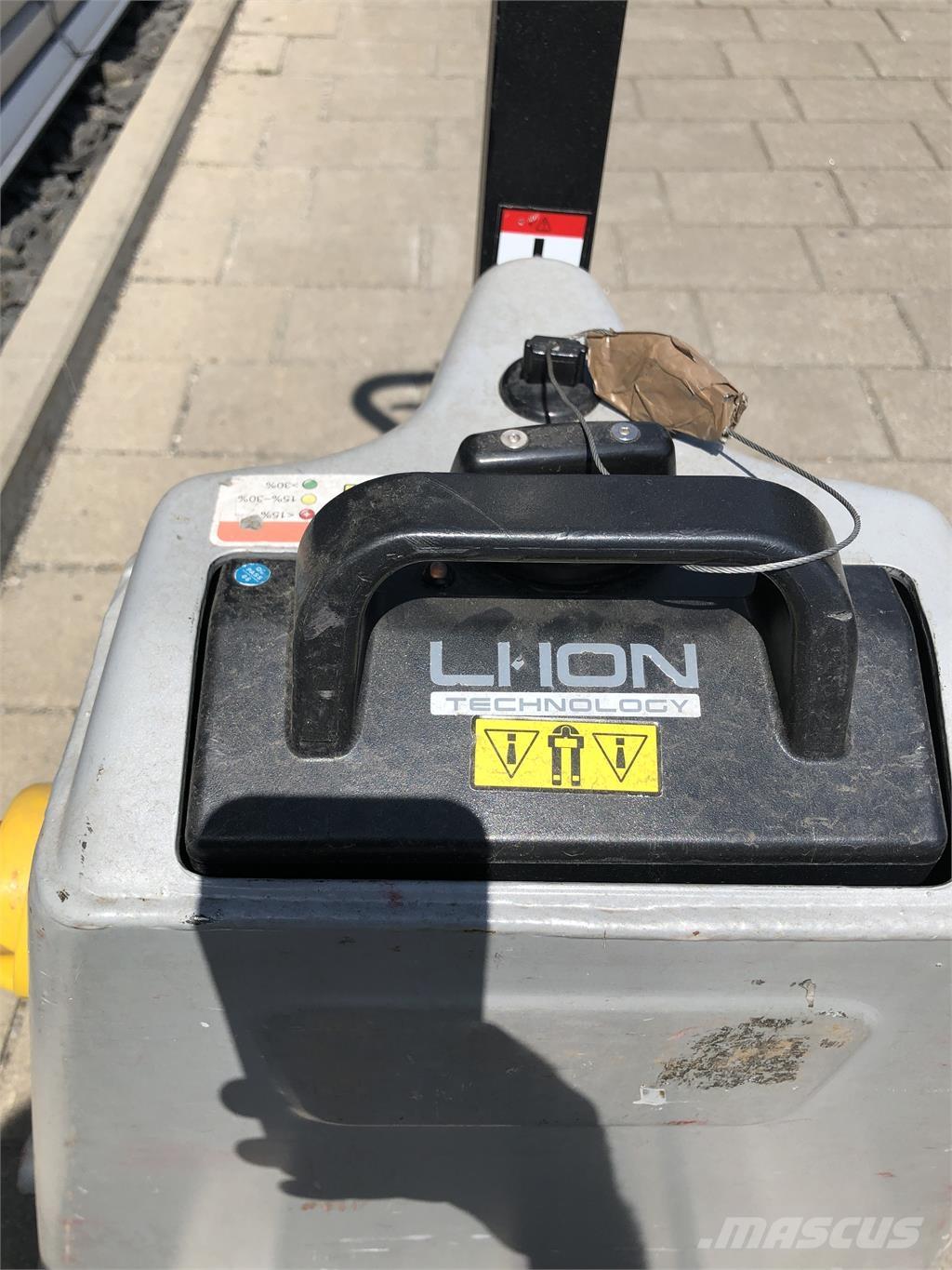 Still ECH 12 C Παλετοφόρα πεζού χειριστή με ιστό