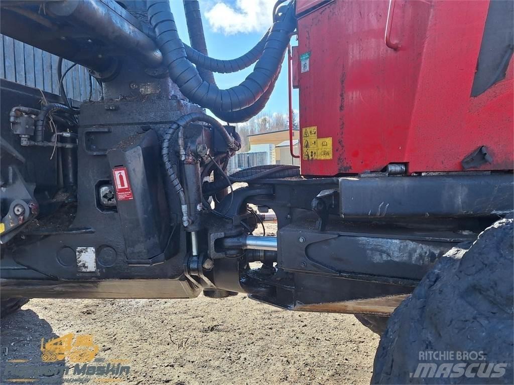 Komatsu 895 Θεριζοαλωνιστικές μηχανές