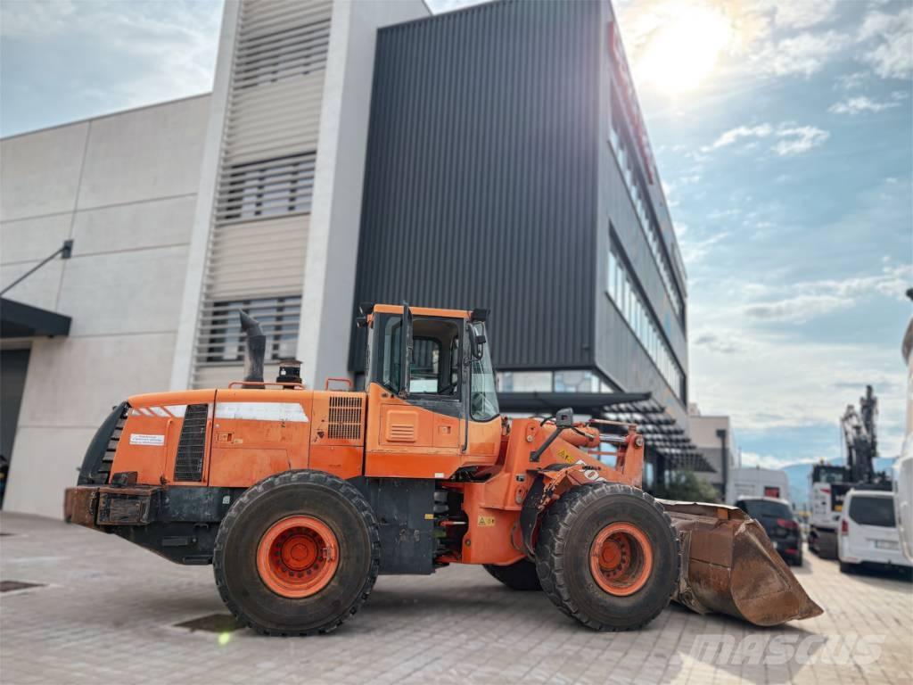 Doosan DL 300 Φορτωτές με λάστιχα (Τροχοφόροι)
