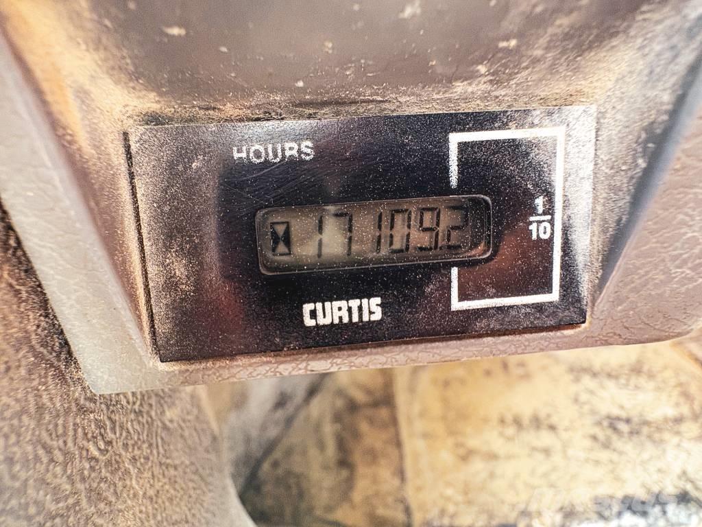 Doosan DL 300 Φορτωτές με λάστιχα (Τροχοφόροι)