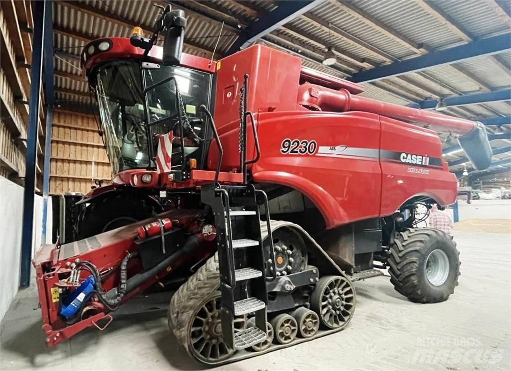 Case IH 9230 Θεριζοαλωνιστικές μηχανές