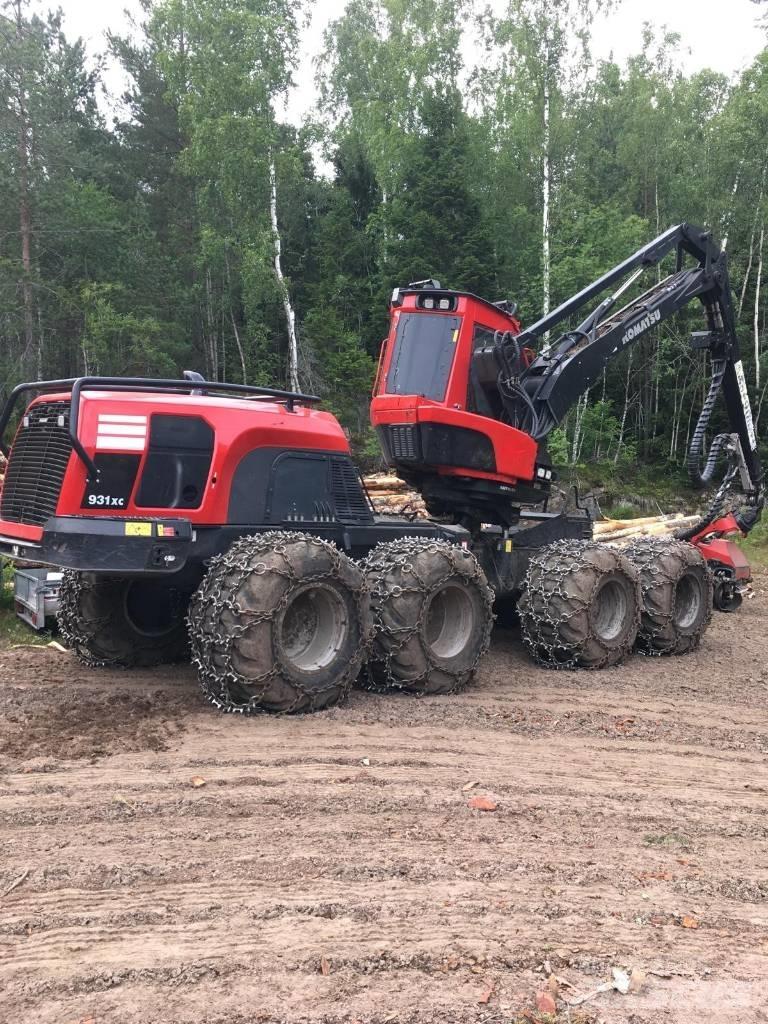 Komatsu 931 XC Θεριζοαλωνιστικές μηχανές