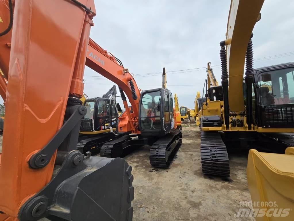 Hitachi ZX 135 US Εκσκαφείς με ερπύστριες