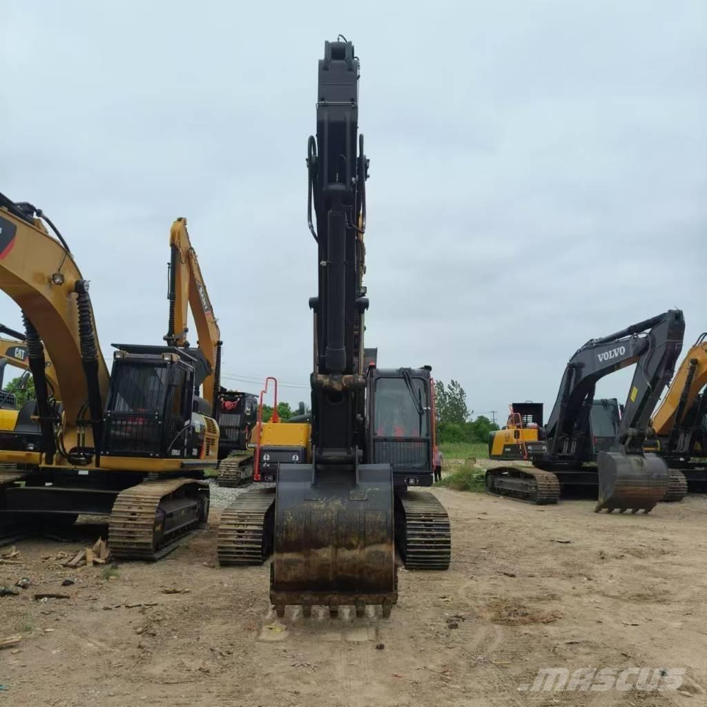 Volvo EC 240 Εκσκαφείς με ερπύστριες
