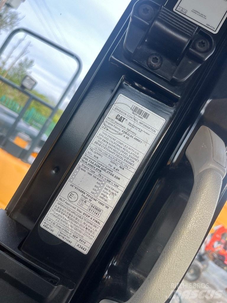 CAT 320 Εκσκαφείς με ερπύστριες