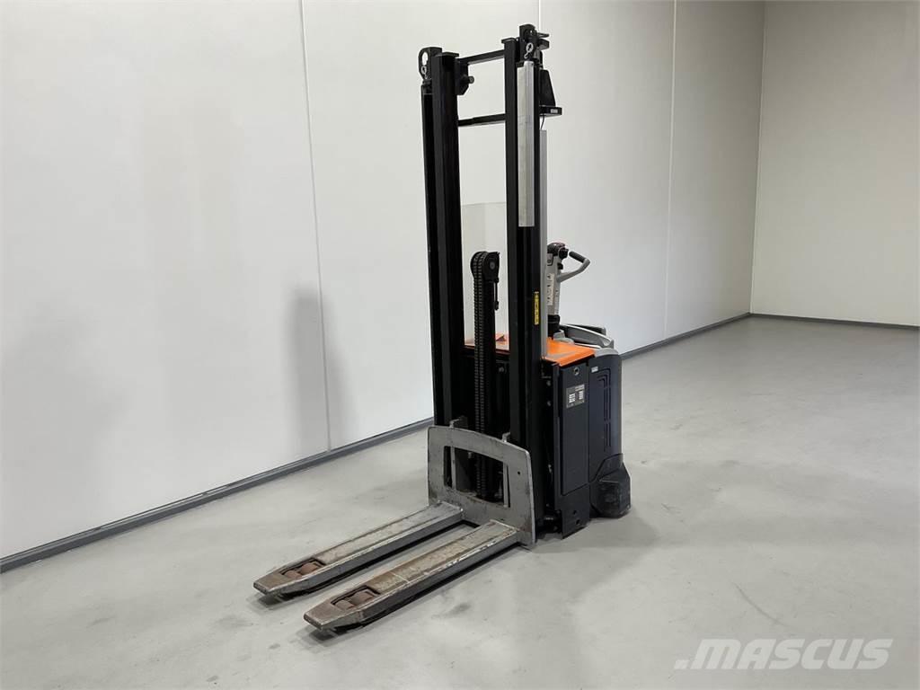 Rocla SP12ACI Ηλεκτρικά παλετοφόρα με ιστό