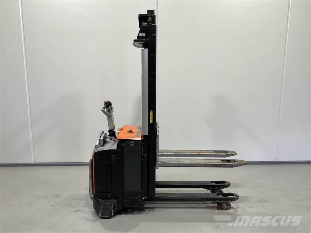 Rocla SP12ACI Ηλεκτρικά παλετοφόρα με ιστό