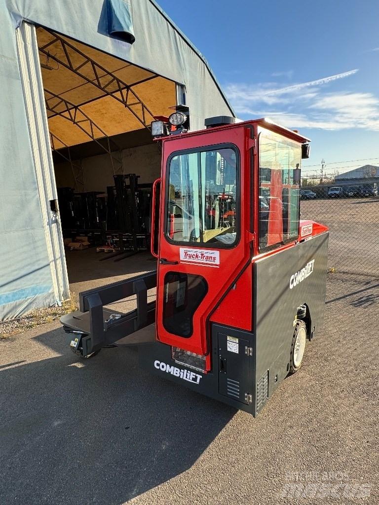 Combilift C3000ET Ανυψωτικά στενών δρόμων 4 κατευθύνσεων