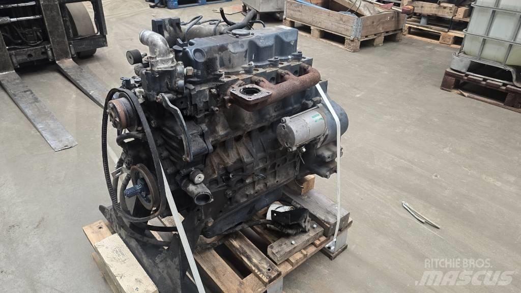 Kubota V2403 Κινητήρες