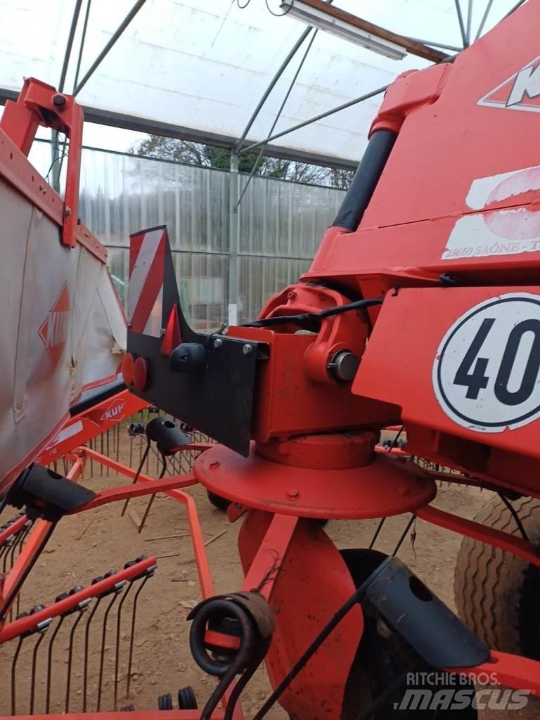 Kuhn GF 13012 Τσουγκράνες και χορτοξηραντικές μηχανές