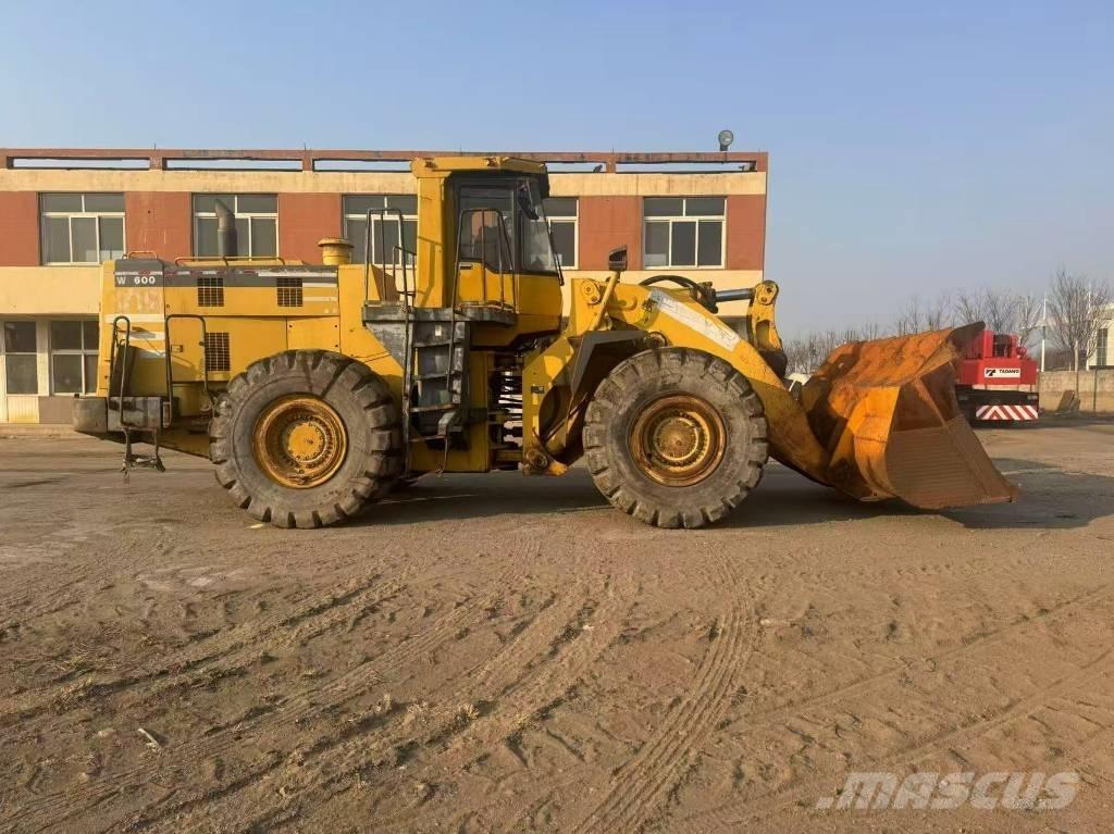 Komatsu WA 600-3 Φορτωτές με λάστιχα (Τροχοφόροι)
