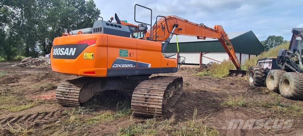 Doosan DX 225 LC-5 Εκσκαφείς με ερπύστριες