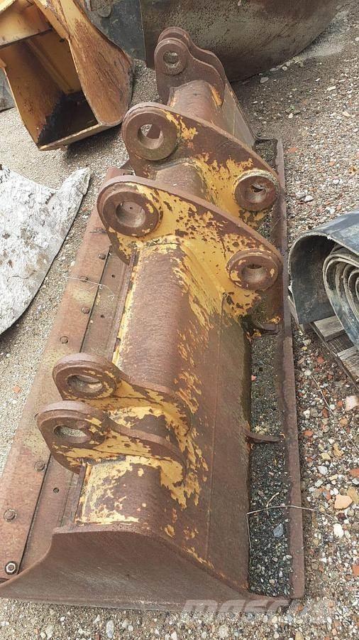 Liebherr R912 Κουβάδες