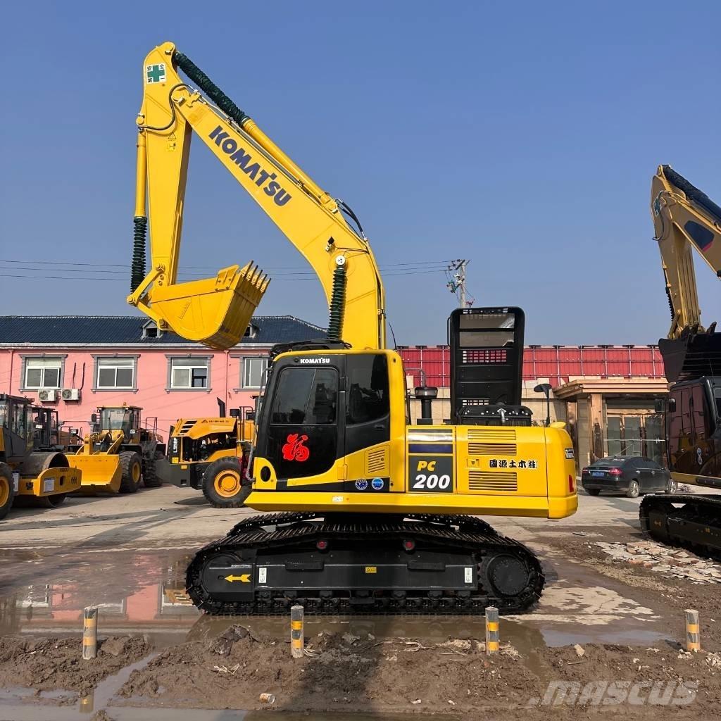 Komatsu PC 200-8 Εκσκαφείς με ερπύστριες