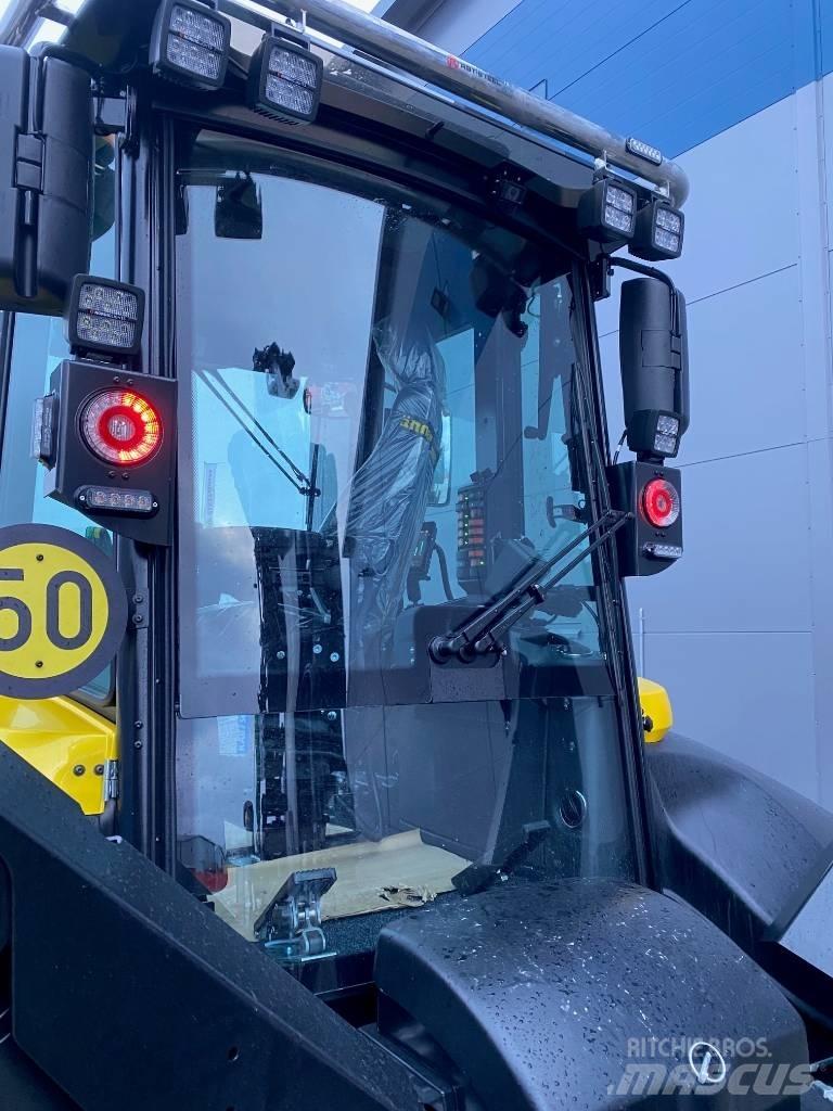 Lännen 8800M Εκσκαφείς Φορτωτές τύπου JCB