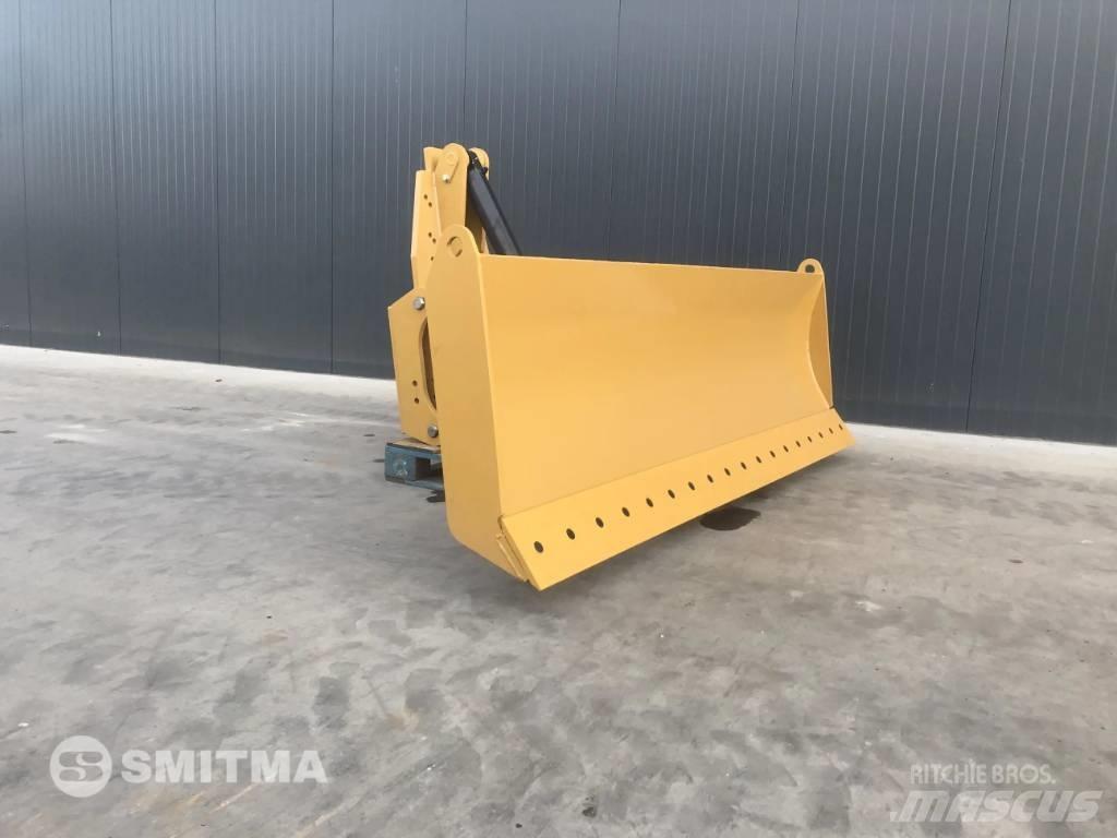 CAT 140M Πτερύγια