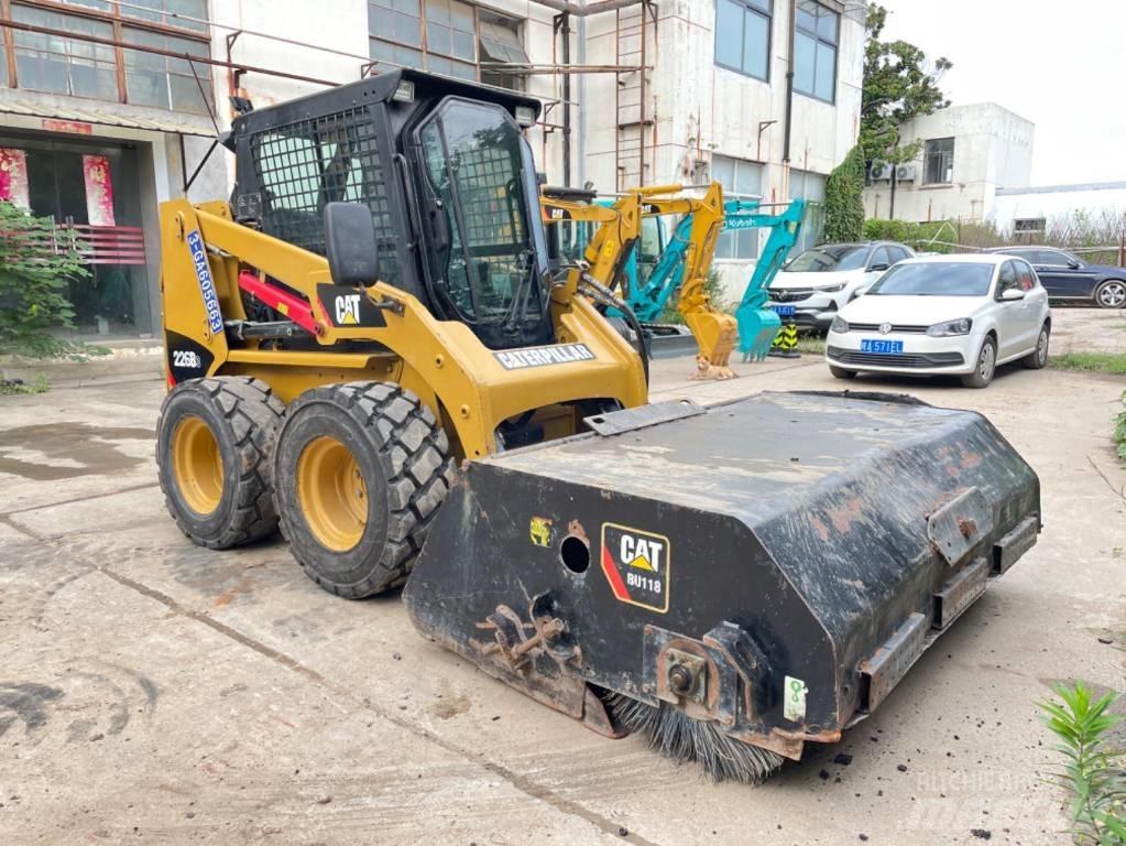 CAT 226B Φορτωτάκια
