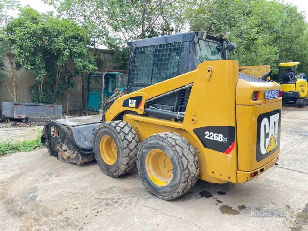 CAT 226B Φορτωτάκια