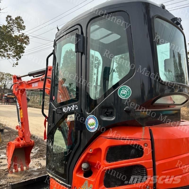 Kubota U 30 Εκσκαφάκι (διαβολάκι) < 7t