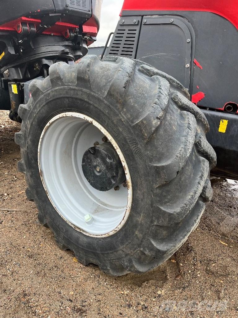 Komatsu 911 Θεριζοαλωνιστικές μηχανές