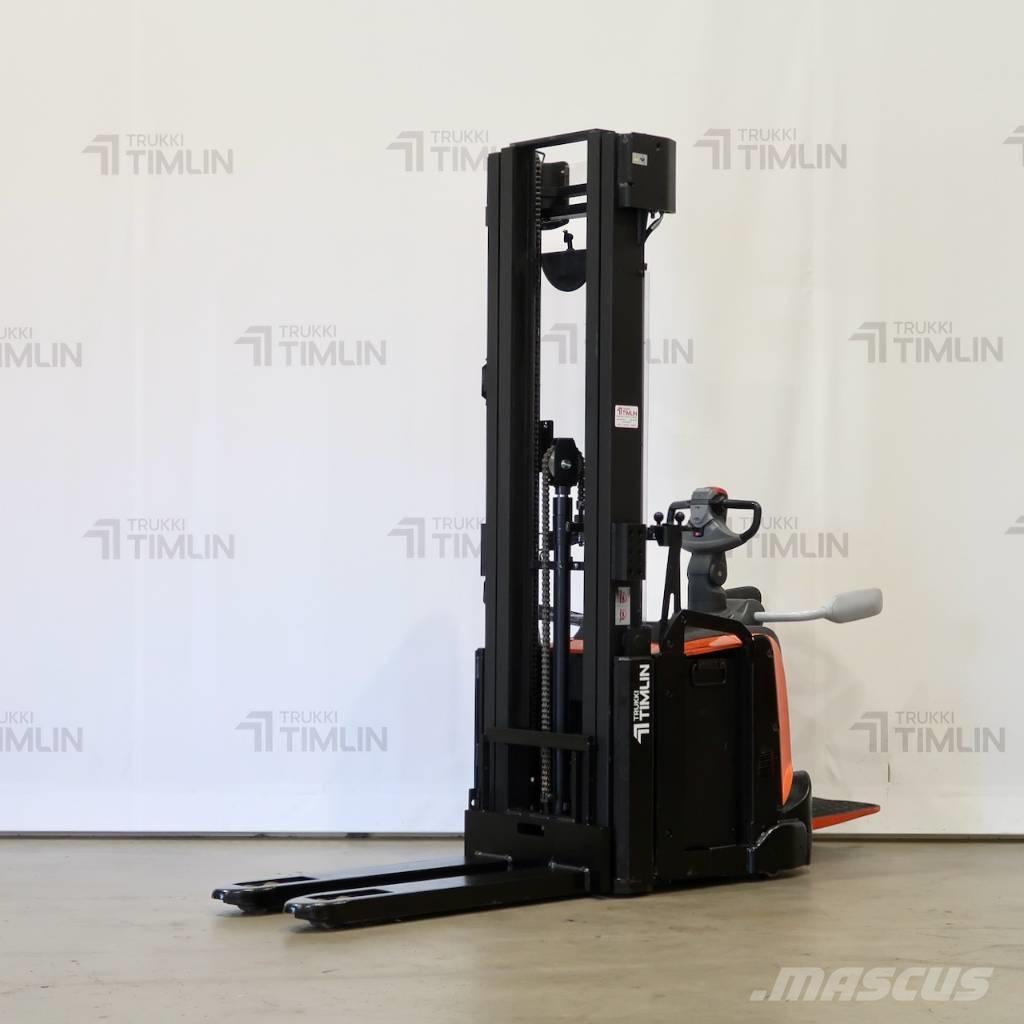 Toyota SPE160L Ηλεκτρικά παλετοφόρα με ιστό