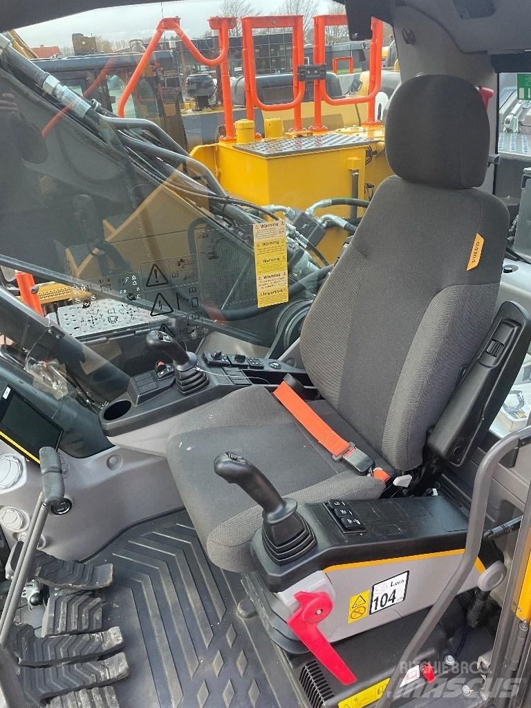 Volvo EC250EL Εκσκαφείς με ερπύστριες