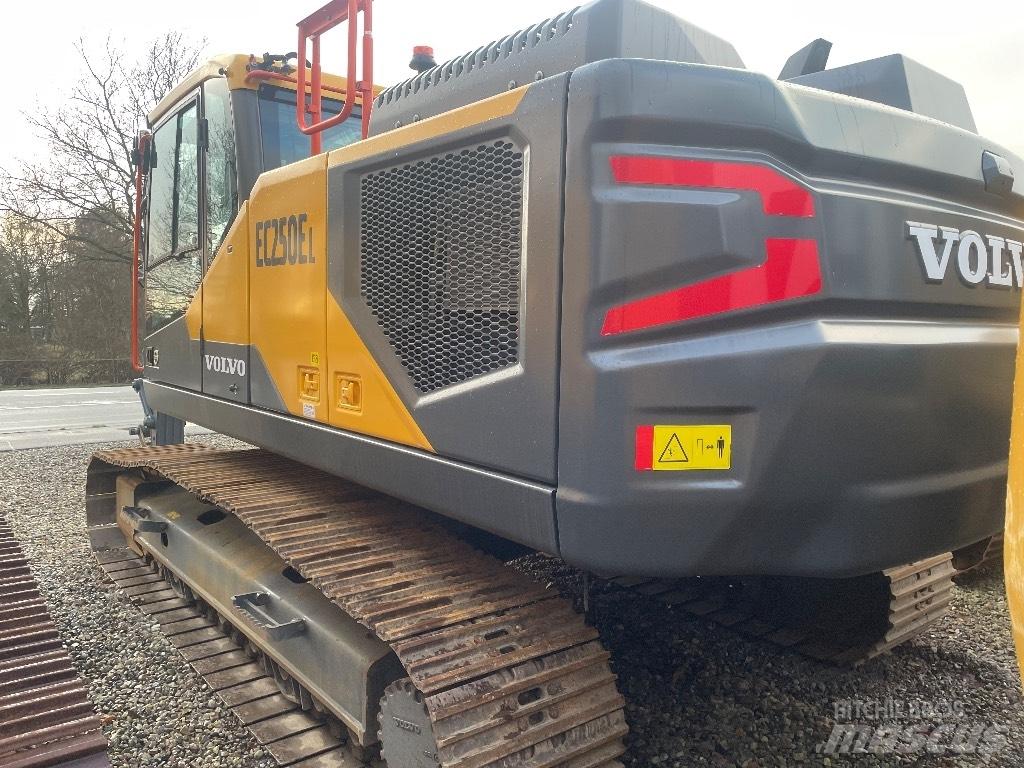 Volvo EC250EL Εκσκαφείς με ερπύστριες