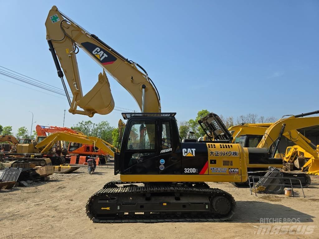CAT 320D2 Εκσκαφείς με ερπύστριες