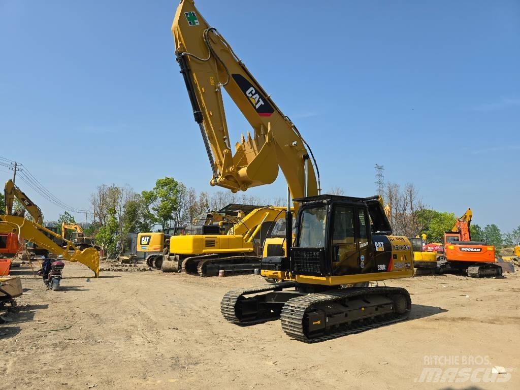 CAT 320D2 Εκσκαφείς με ερπύστριες