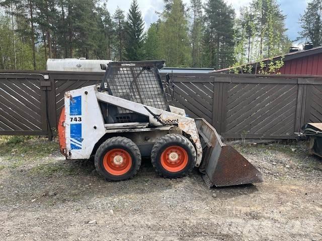 Bobcat 743 Φορτωτάκια