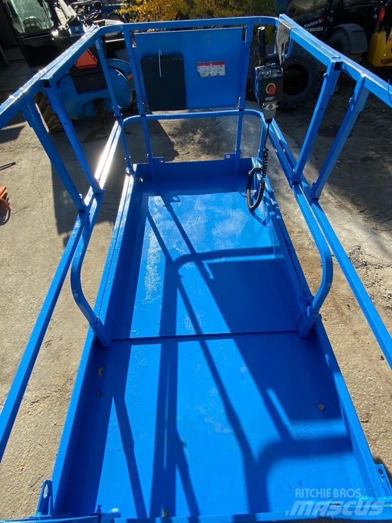 Haulotte Compact 12 Ανυψωτήρες ψαλιδωτής άρθρωσης
