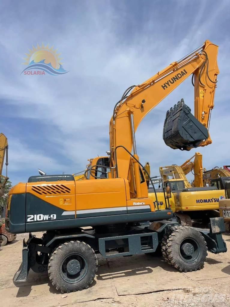 Hyundai R210W-9 Εκσκαφείς με τροχούς - λάστιχα