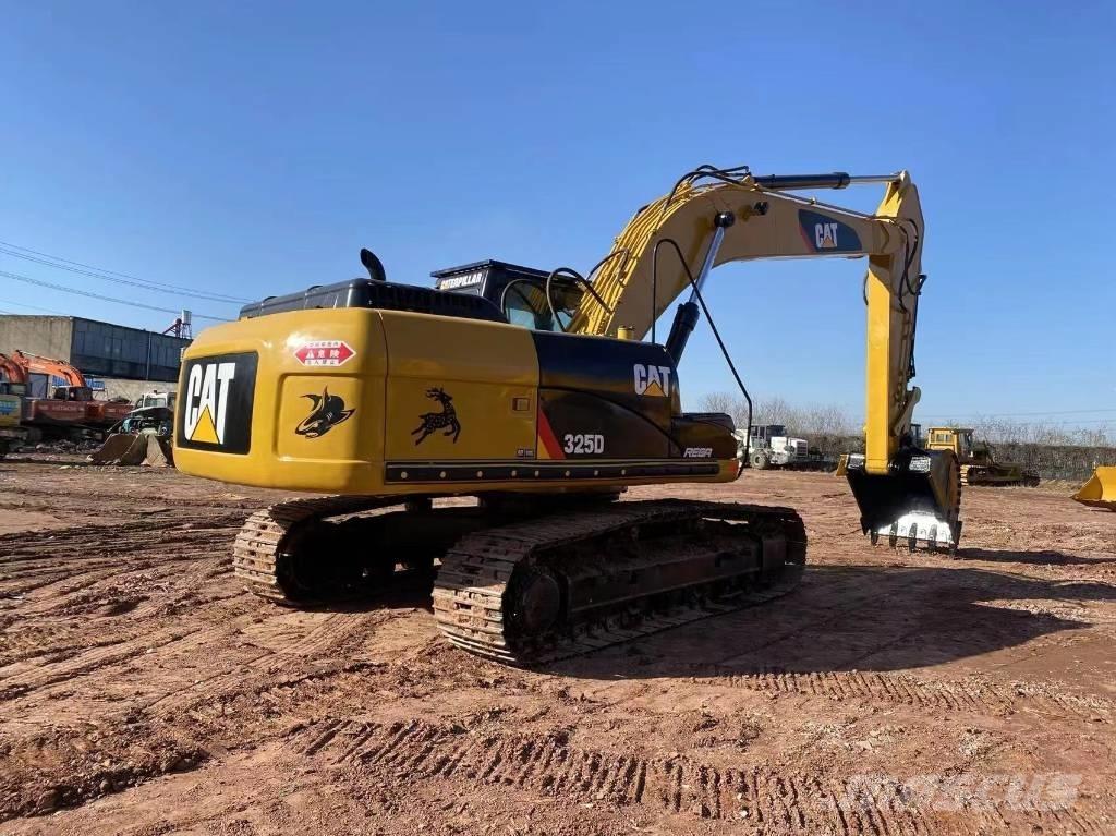 CAT 325D Εκσκαφείς με ερπύστριες