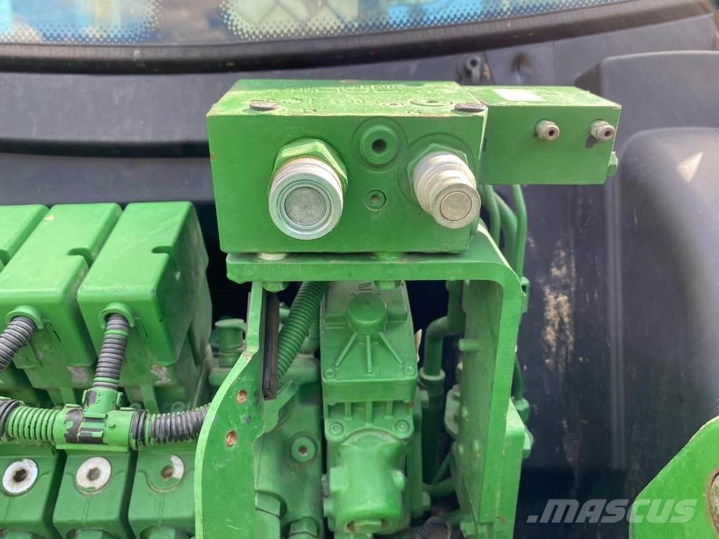 John Deere 6130 R Τρακτέρ